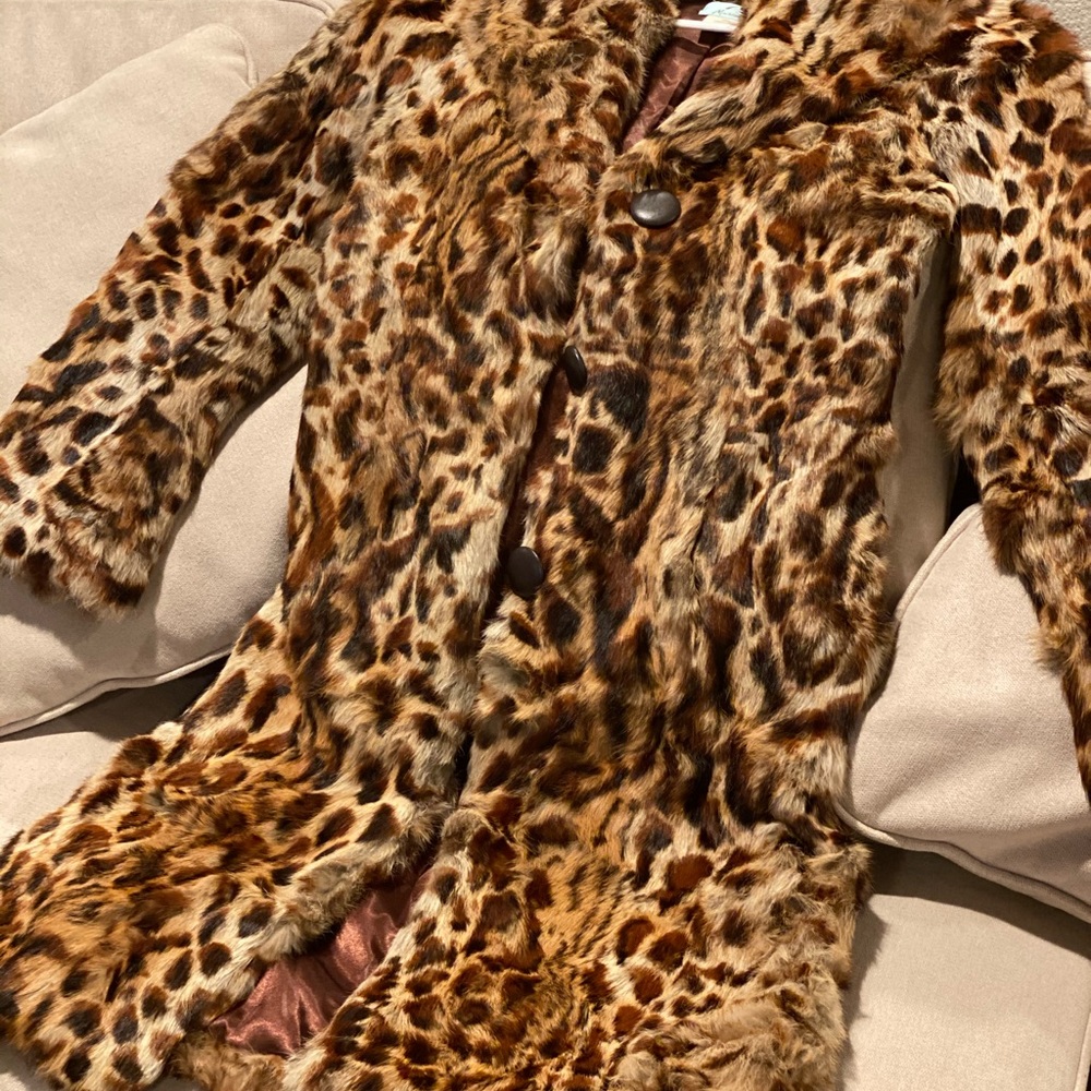 🔥 BEBE Faux Leopard Coat 🔥